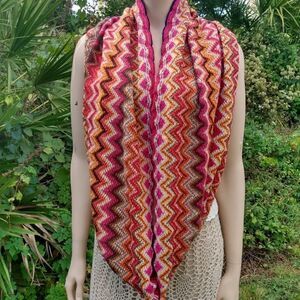 NWOT 2 CHIC Multicolored Zigzag 100% Acrylic Infinity Scarf